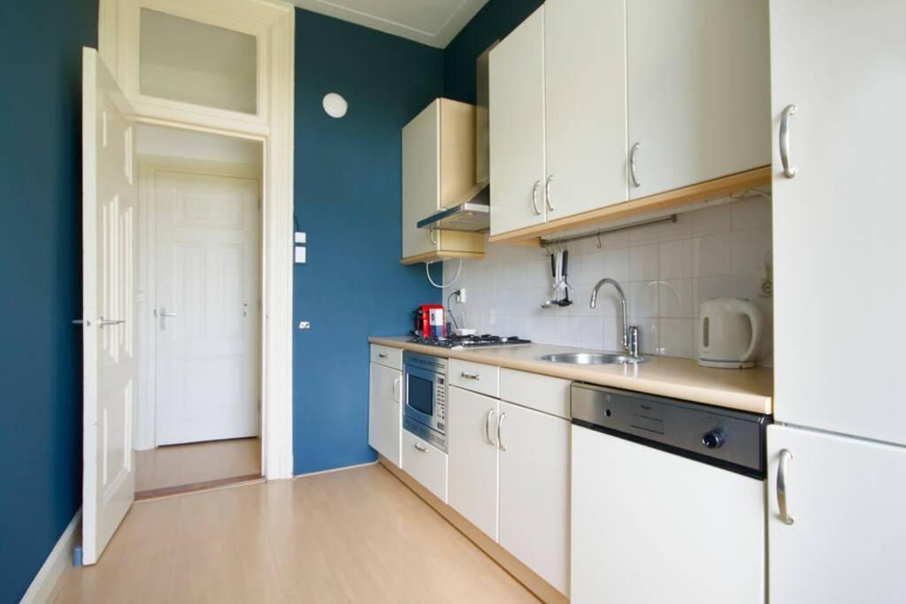 2 Bedroom 2 Bathroom Canal Apartment Amsterdam Exterior photo